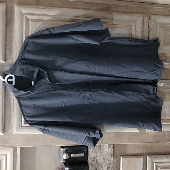 Pre-Owned Men's Size XL Short Sleeve Button Down Shirt With Front Pocket - Picture 6 of 9